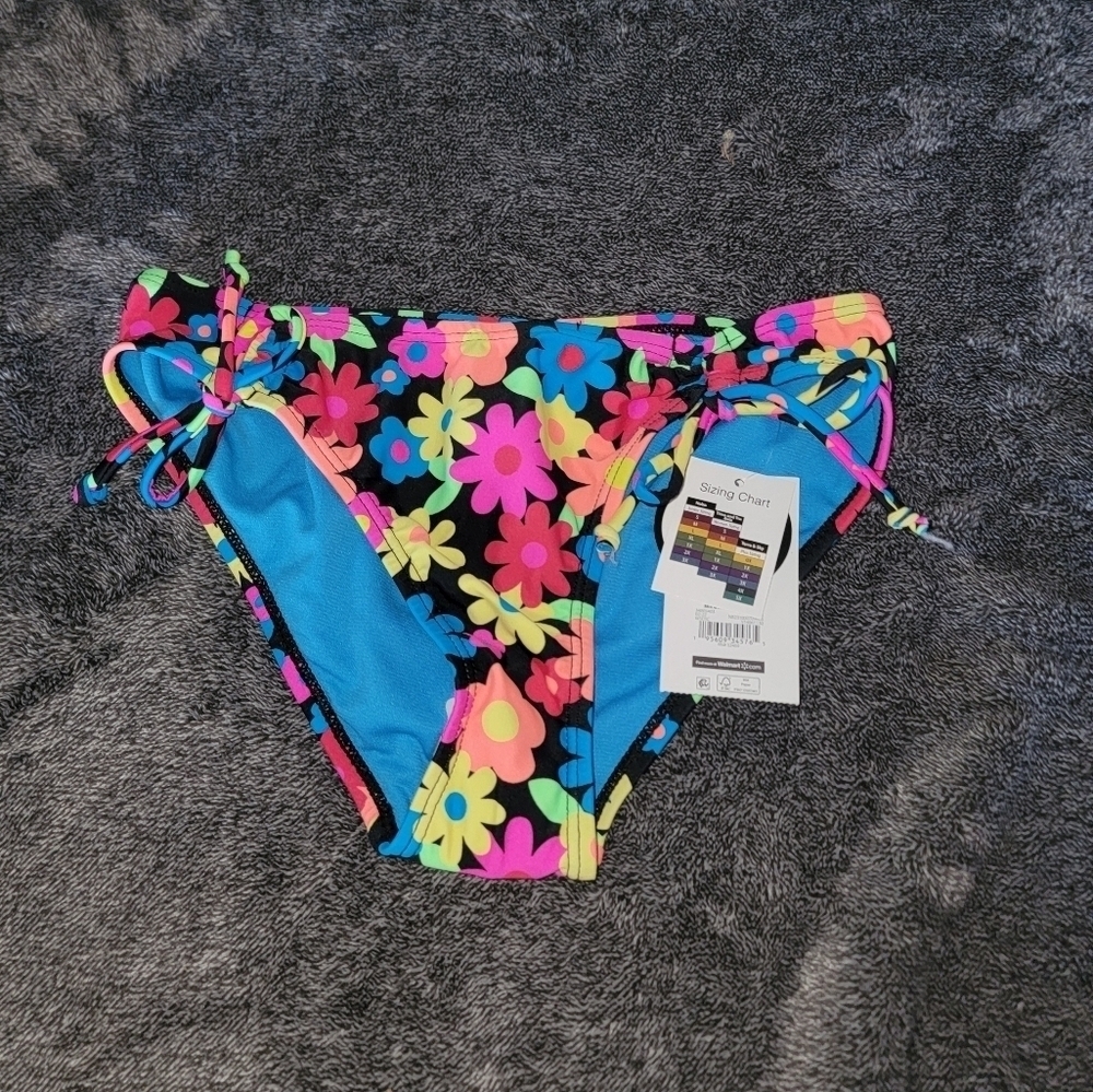 NWT No Boundaries Juniors Floral Bikini Bottoms